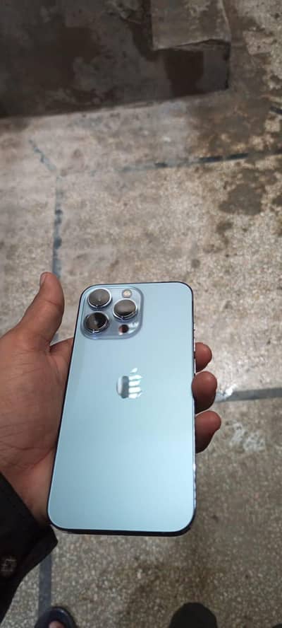Apple iPhone 13 Pro