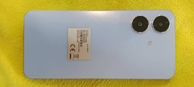 Realme Note 60