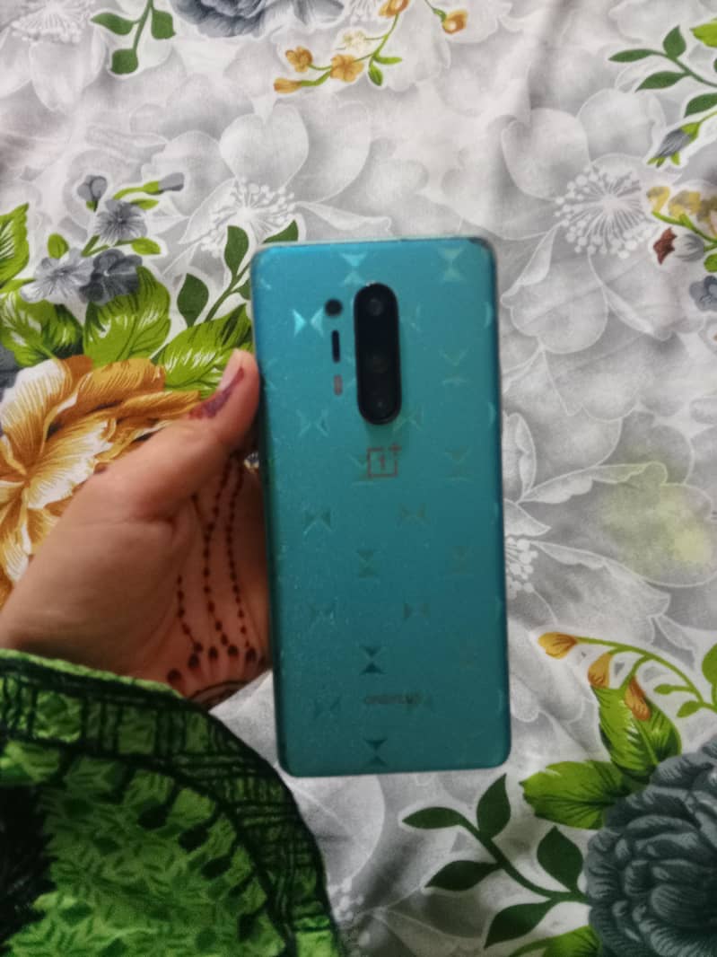 One Plus 8 Pro 0