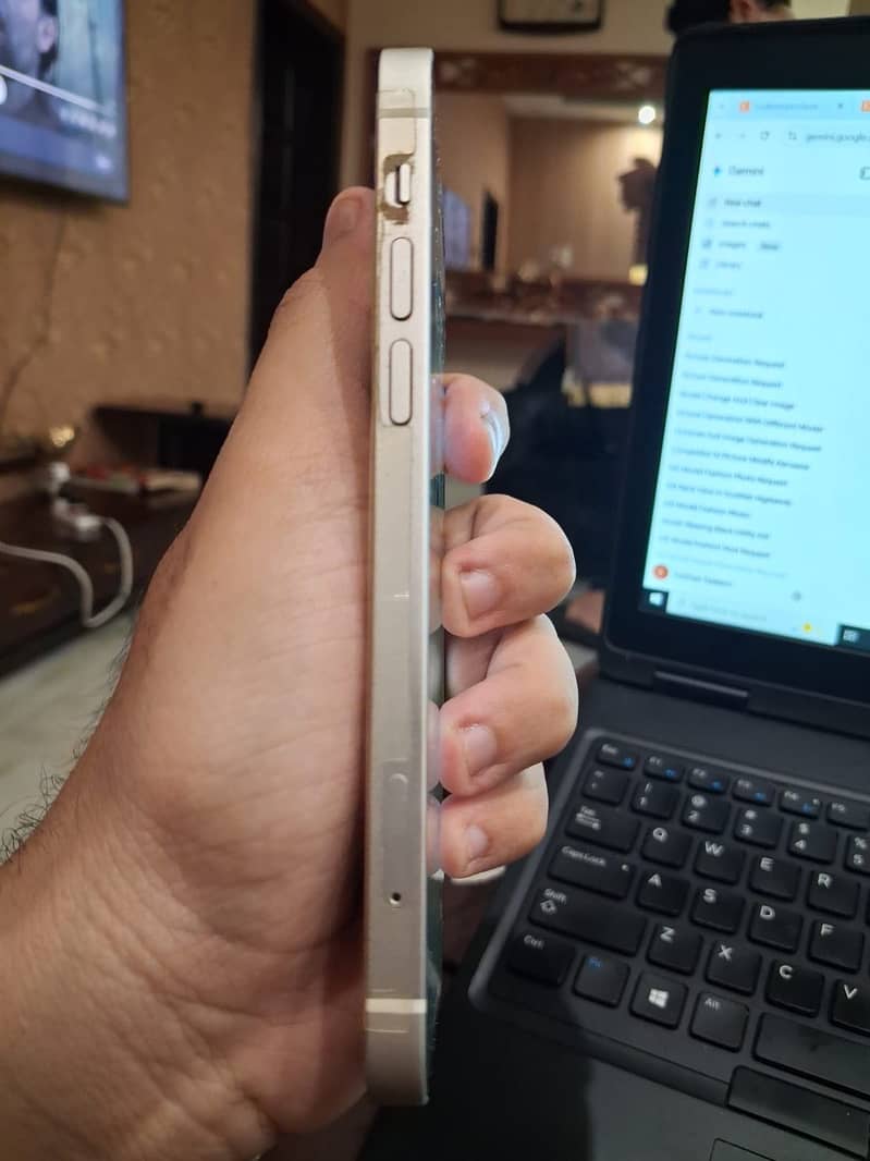iPhone 12 3