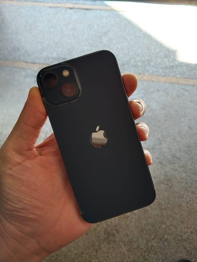 Apple iPhone 13 jv 3