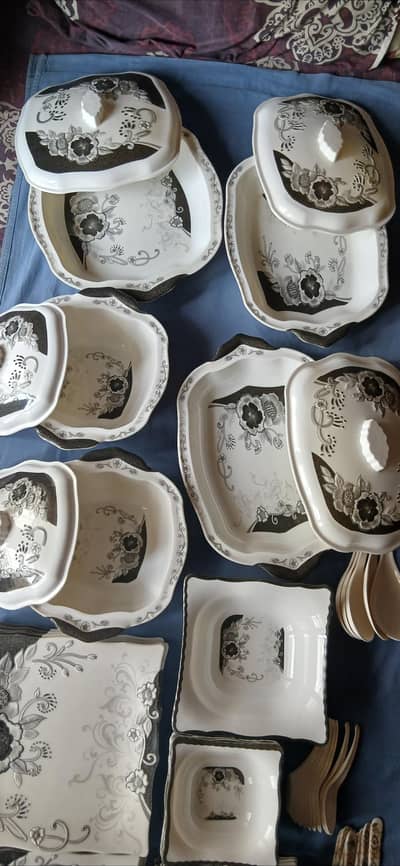 Dinner set melamine 64 pce