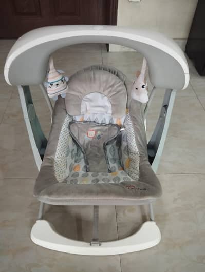Tinnies Baby Swing  Slightly Used