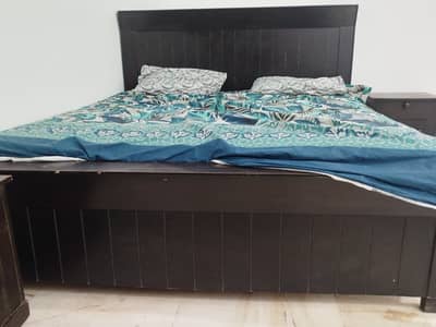 Bed with 2 side tables and Mattress