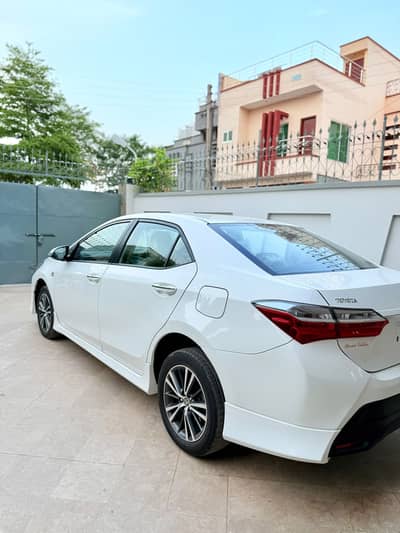 Toyota Corolla Altis 2022