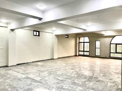 COMMERCIAL BUILDING AVAILABLE FOR RENT Prime Location Sawan Expressway, Islamabad Covered Area: Approx. 14,350 SQ. FT.