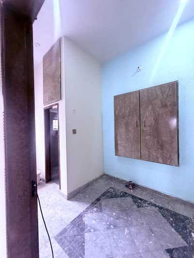 4 Marla 1st Floor Appartment for commercial , residential 0308.3334350