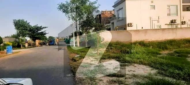 Plot No-1870 Block D - 5 Marla Plot On Top Location of Phase 9 Town DHA Lahore For Urgent Sale