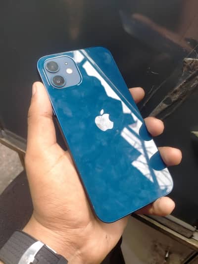 Apple iPhone 12