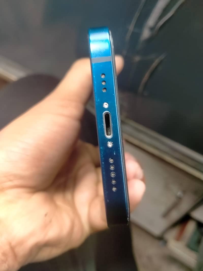 Apple iPhone 12 2