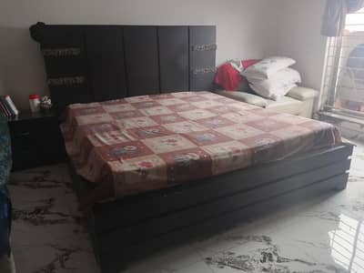 Bed set for sale