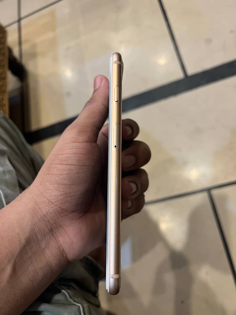 IPhone 8 Plus 2