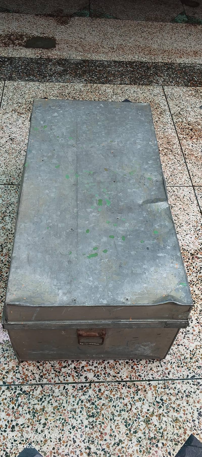 3 Trunk iron 12