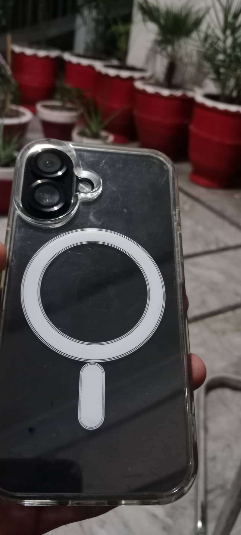 Apple iPhone 16 1