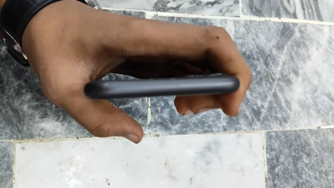 Apple iPhone 11 2