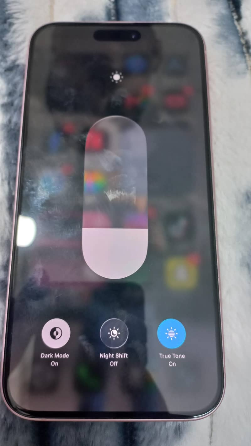 Apple iPhone 15 plus 6