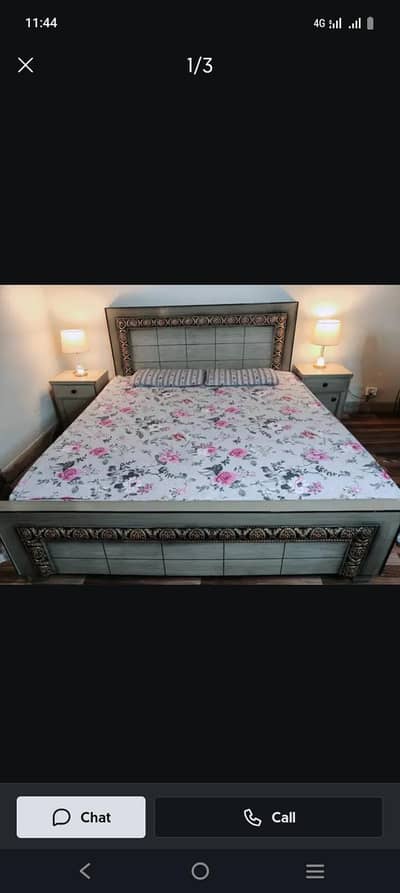 New condition king size bed with 2 side tables