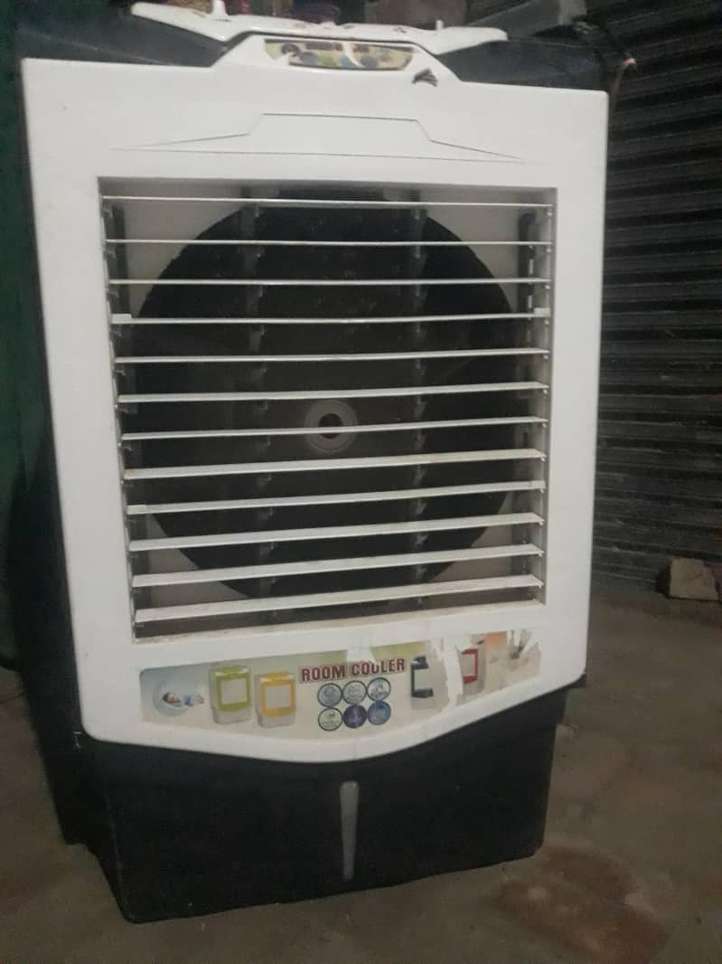 AC/DC. 12volt 0