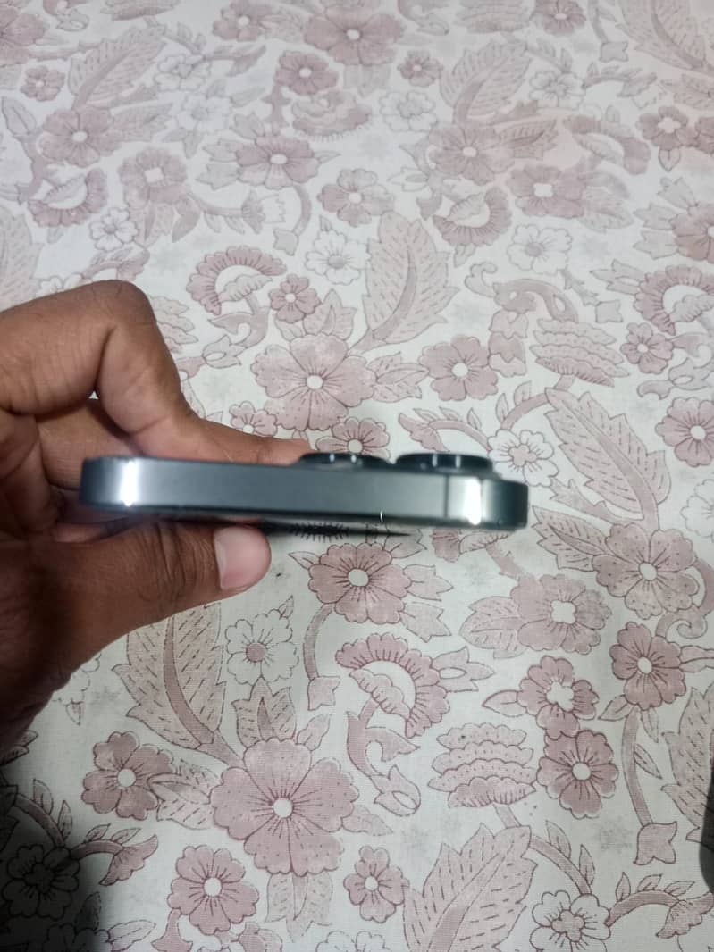 Apple iPhone 13 Pro 0
