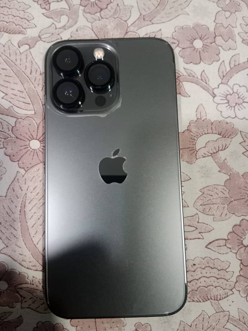Apple iPhone 13 Pro 1