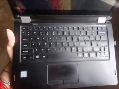 Laptop Y11C