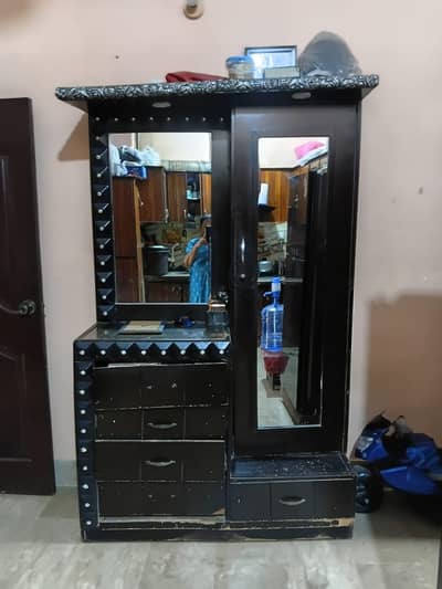 dressing table