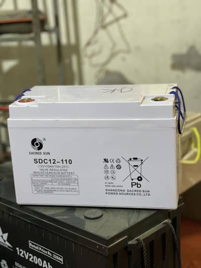 12v110 ampere dry new baatery available in latifabad