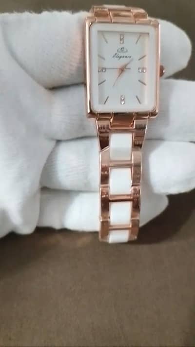 Elegant Rose Gold White Women's Quartz Watch - New