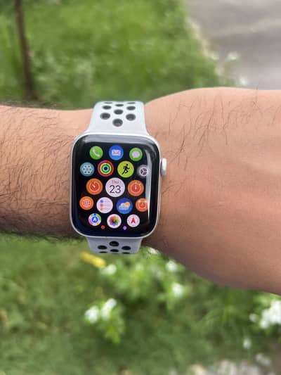 Apple Watch SE 44mm GPS Nike Edition | Complete Box | Original charger