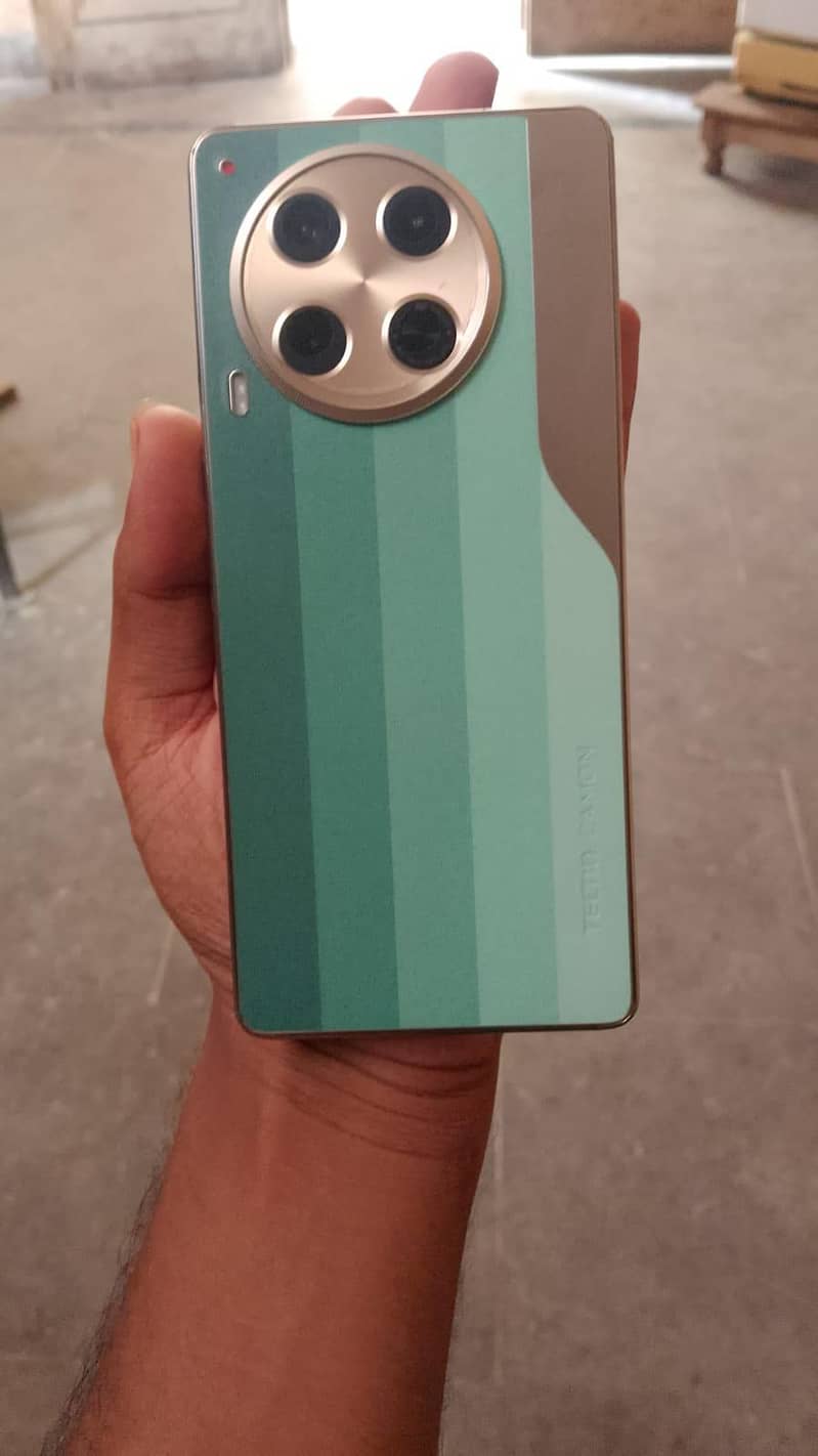Tecno CAMON 30 5
