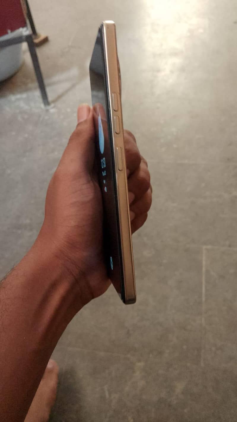 Tecno CAMON 30 6