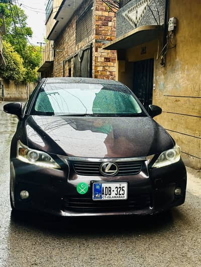 Lexus Ct200h hybrid