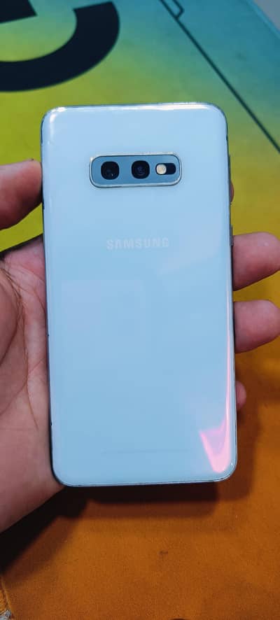 Samsung Mobile S10e