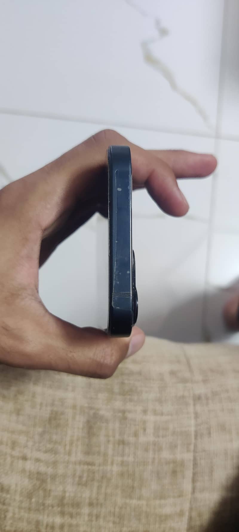 Apple iPhone 13 4