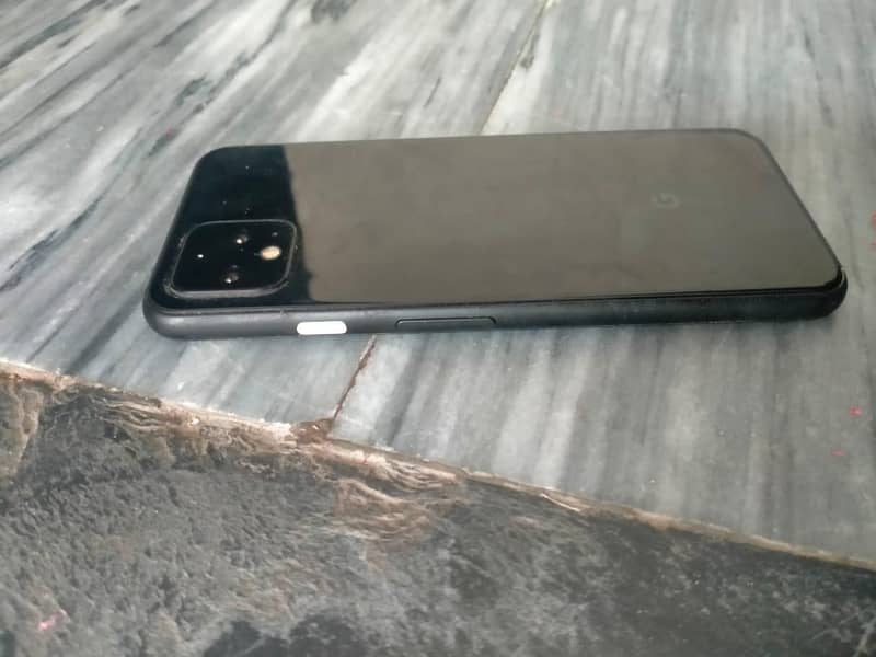 Google Pixel 4 3