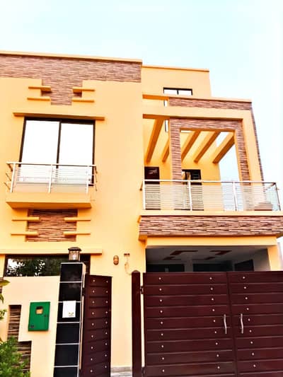 5 Marla Double Story House For Sale in Bahria Orchard Lahore