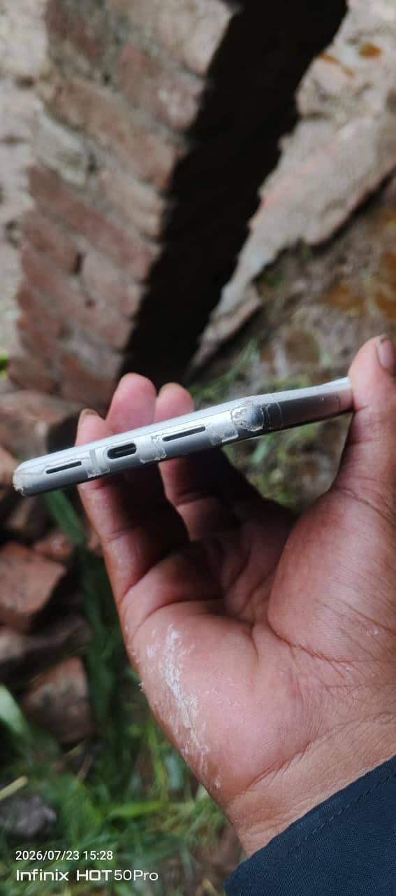 Google Pixel 7 4