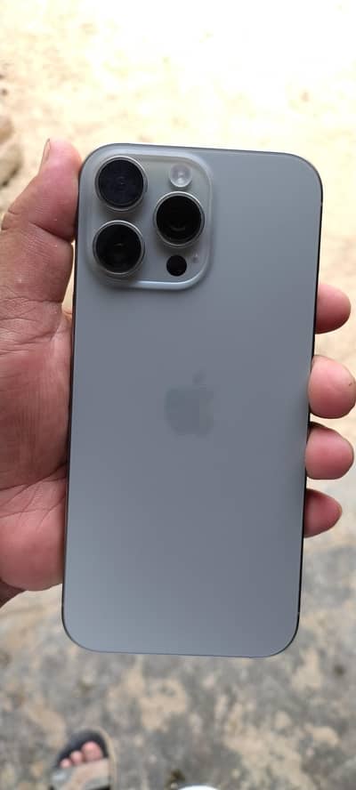 Apple iPhone 16 Pro Max