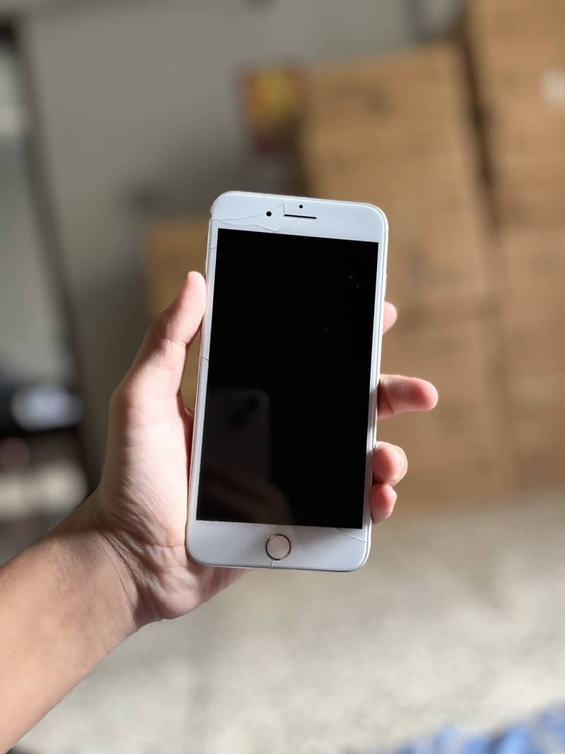 Apple iPhone 7 Plus PTA approved 9