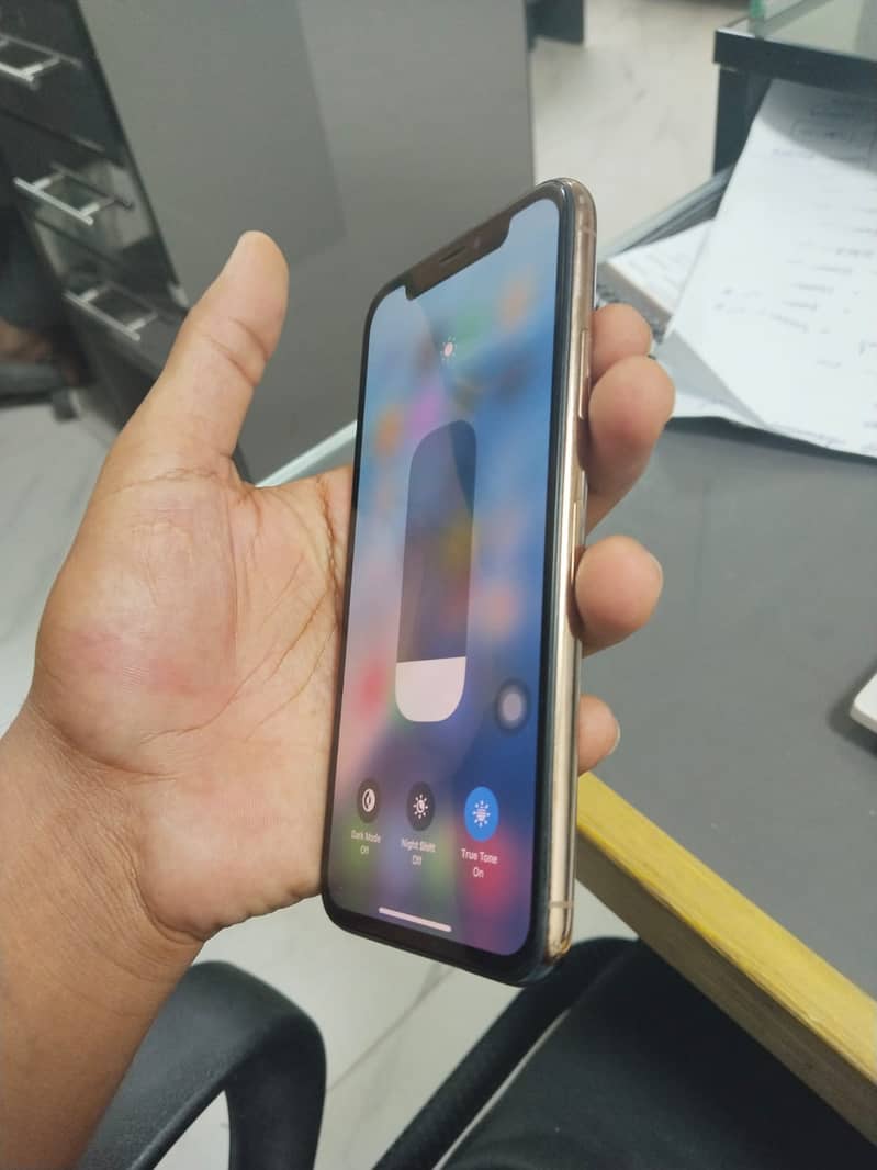 Apple iPhone X 2