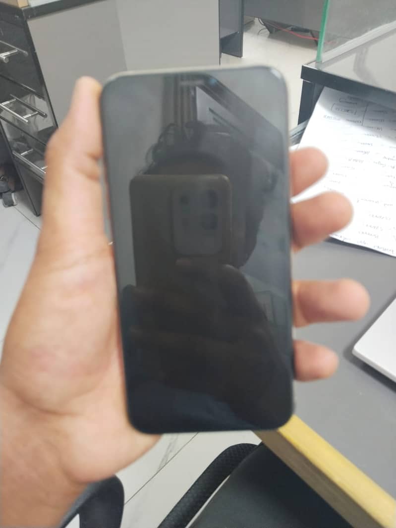 Apple iPhone X 4