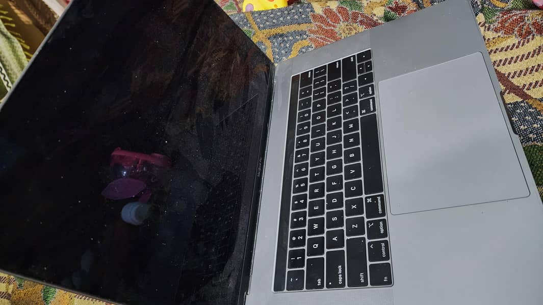 macbook pro 2018 1