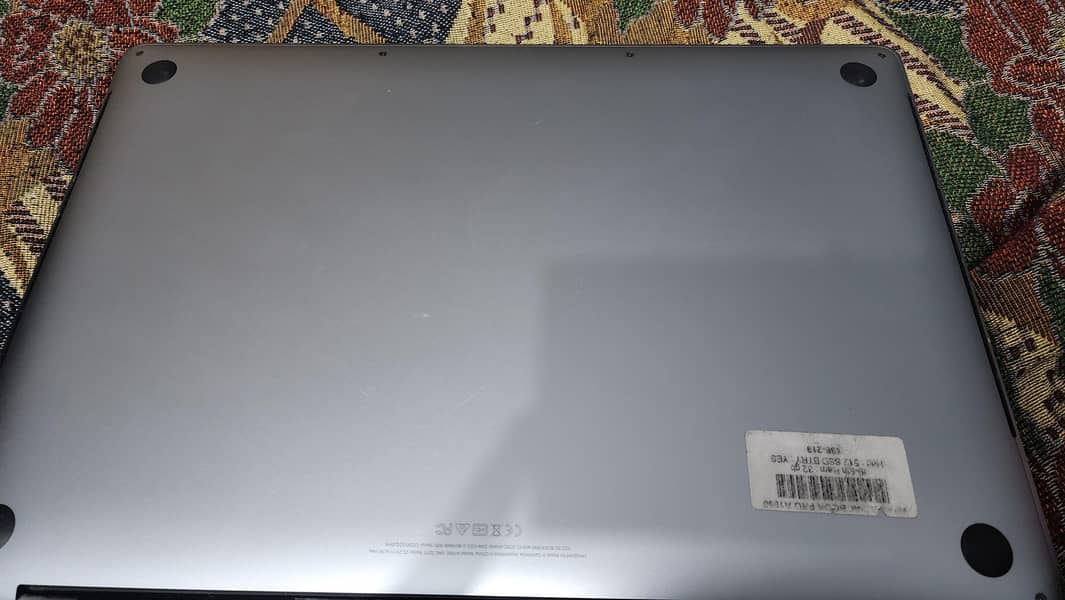 macbook pro 2018 2