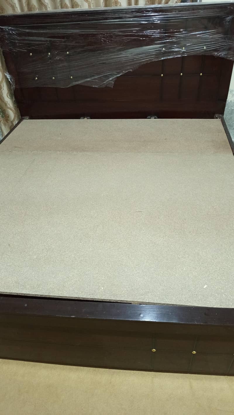 king size bed 1