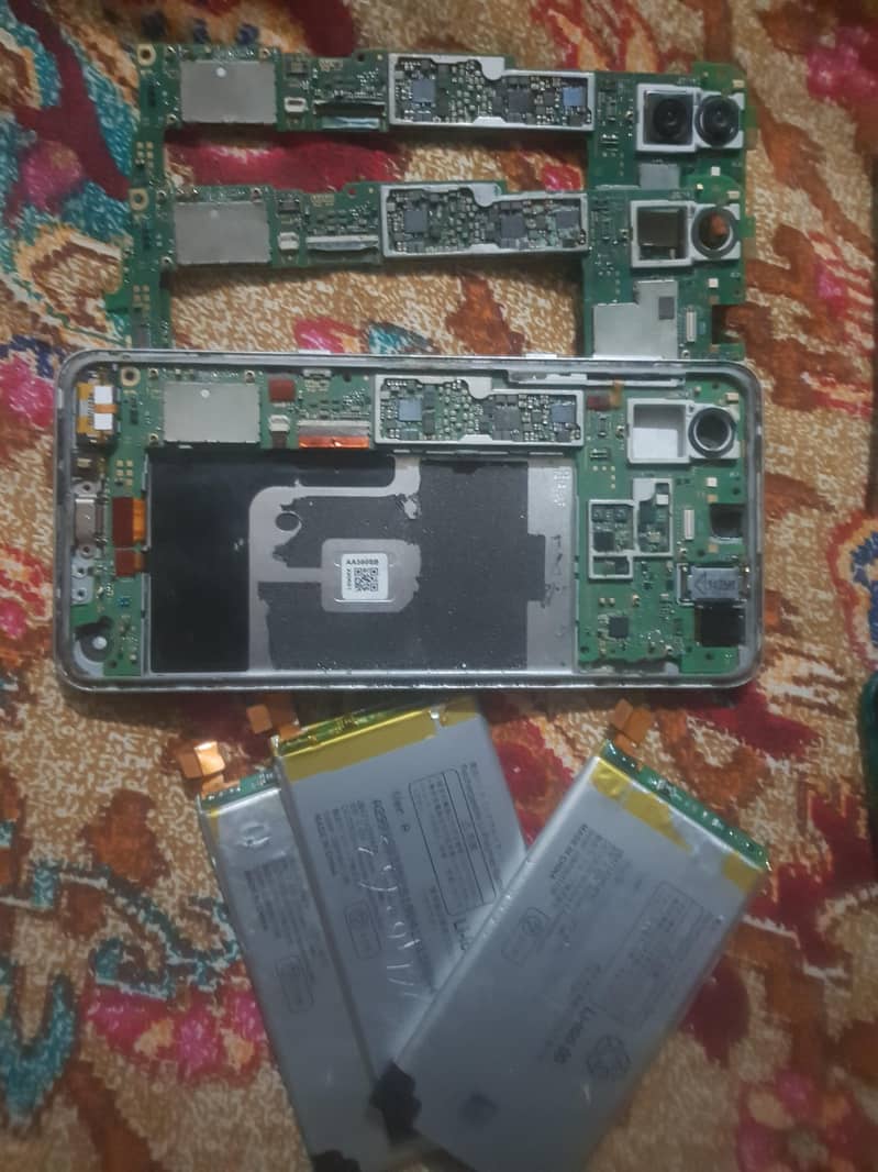 Sharp Aquos R3 1