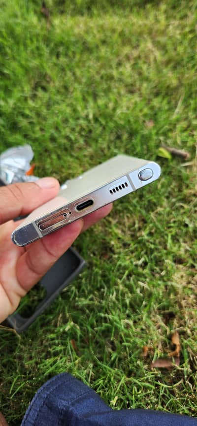 Samsung Mobile S22 Ultra