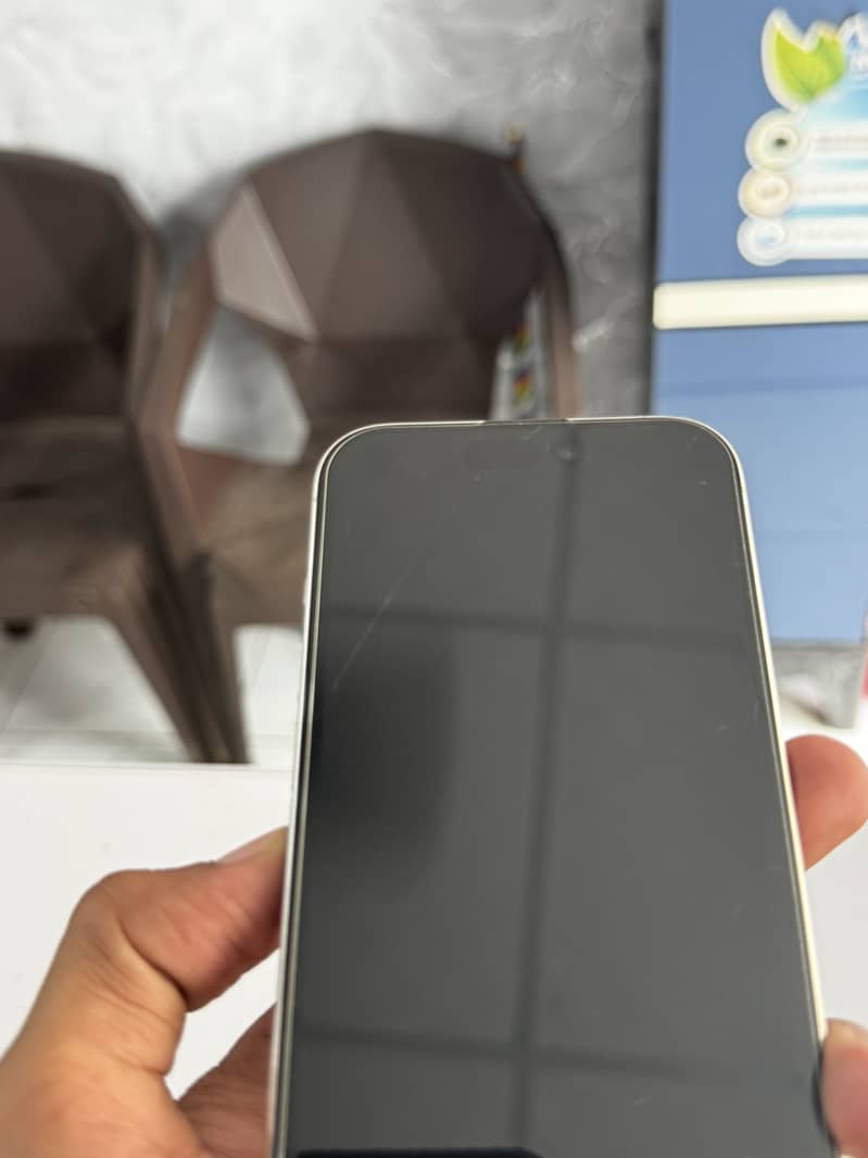 IPHONE 15PRO  8