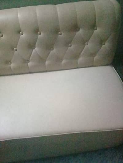 Beautiful family size sofa set