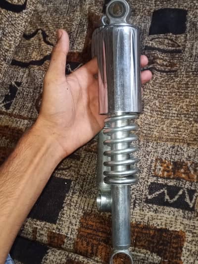 Honda 125 original Shok  4500. contact us . 03188726097