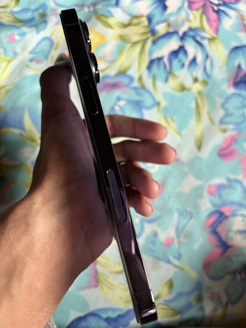 iPhone 14 Pro Max 3